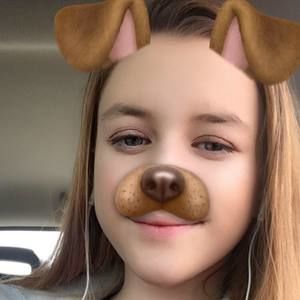 Meet your Posher, Alexis